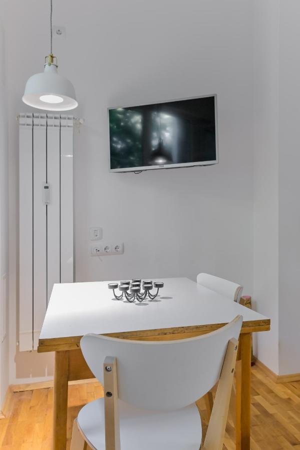 Bright Apartment In The Heart Of The City By Flat Mаnager Sofía Exterior foto